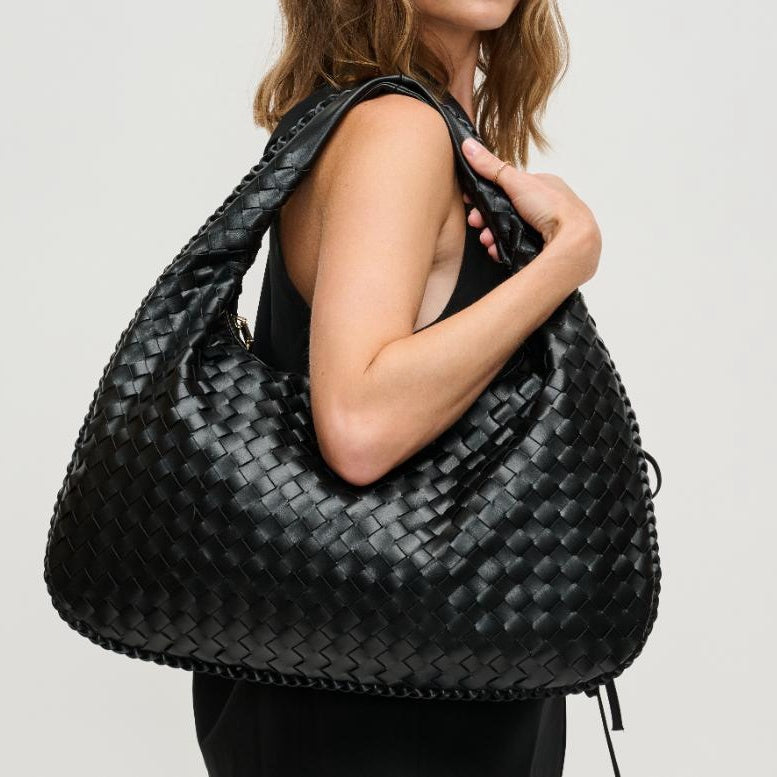 Victoria Hobo