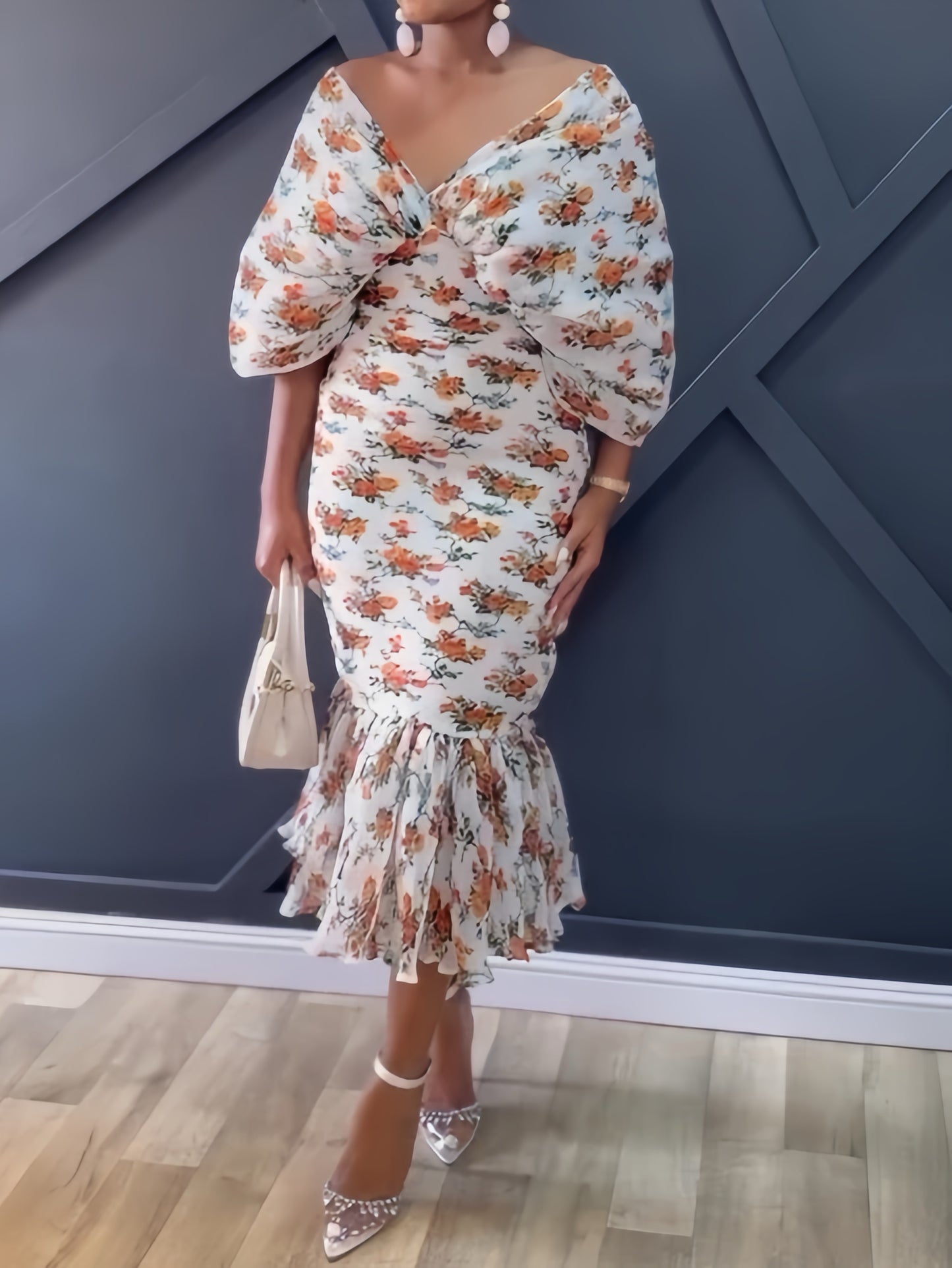 Elegant Pleated Sleeve Printed Maxi Dress