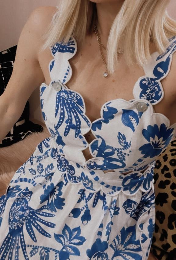 FLOWERFUL MIDI DRESS