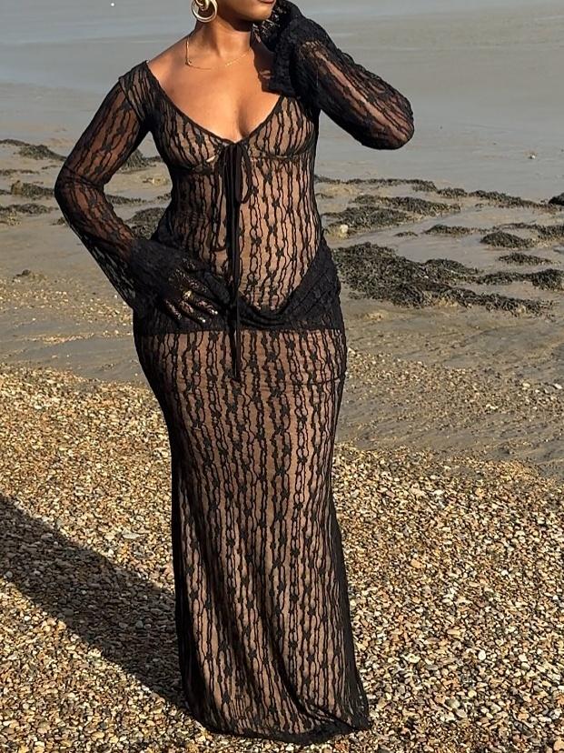 Lace Cup Detail Long Sleeve Maxi Dress