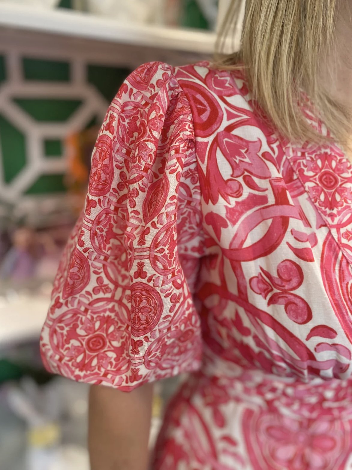 DRESS IN PINK TRELLIS