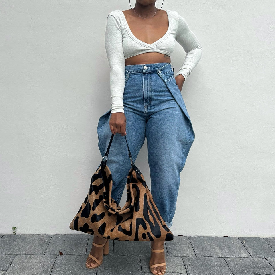 Round Wide-Leg Jeans