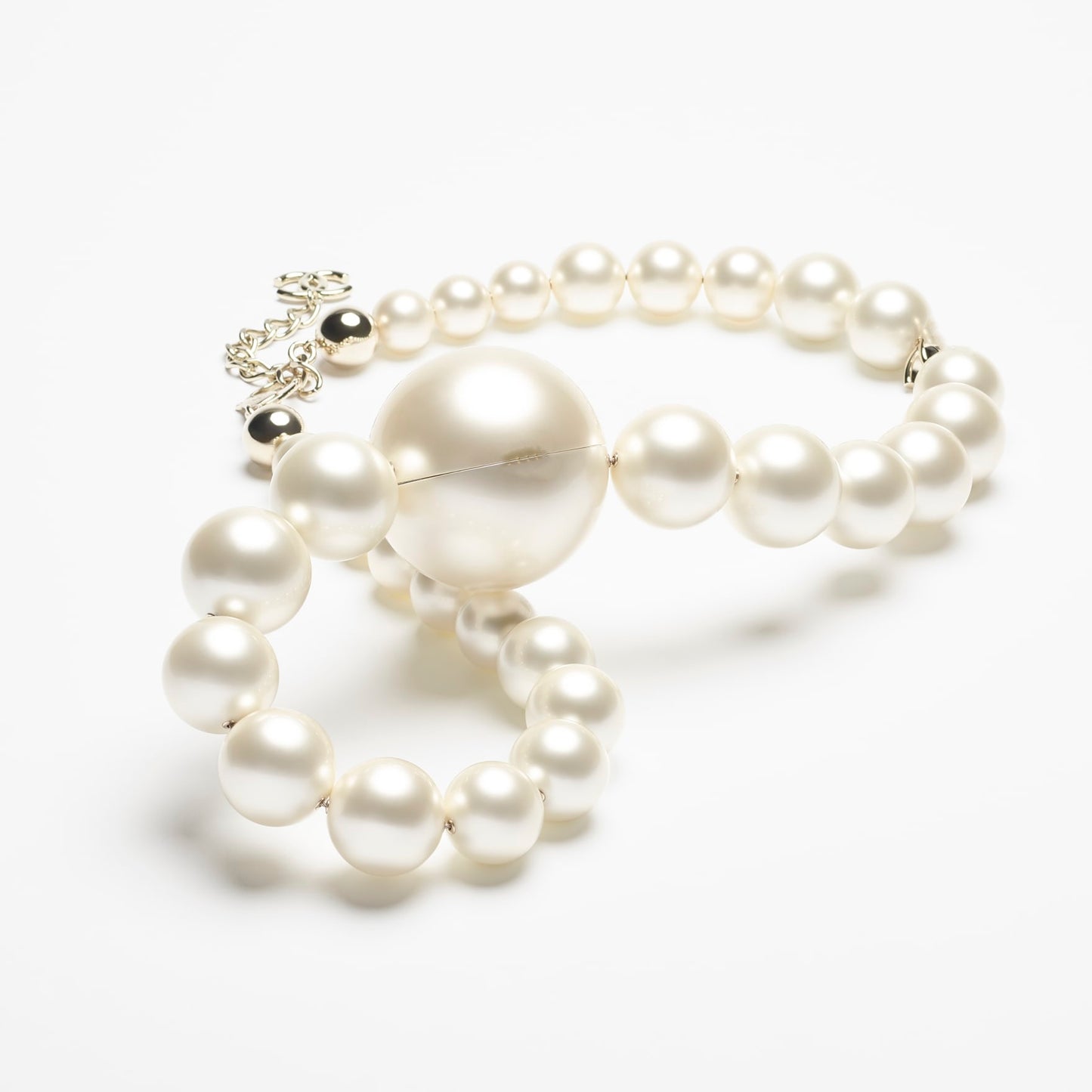 Pearl Necklace Bag