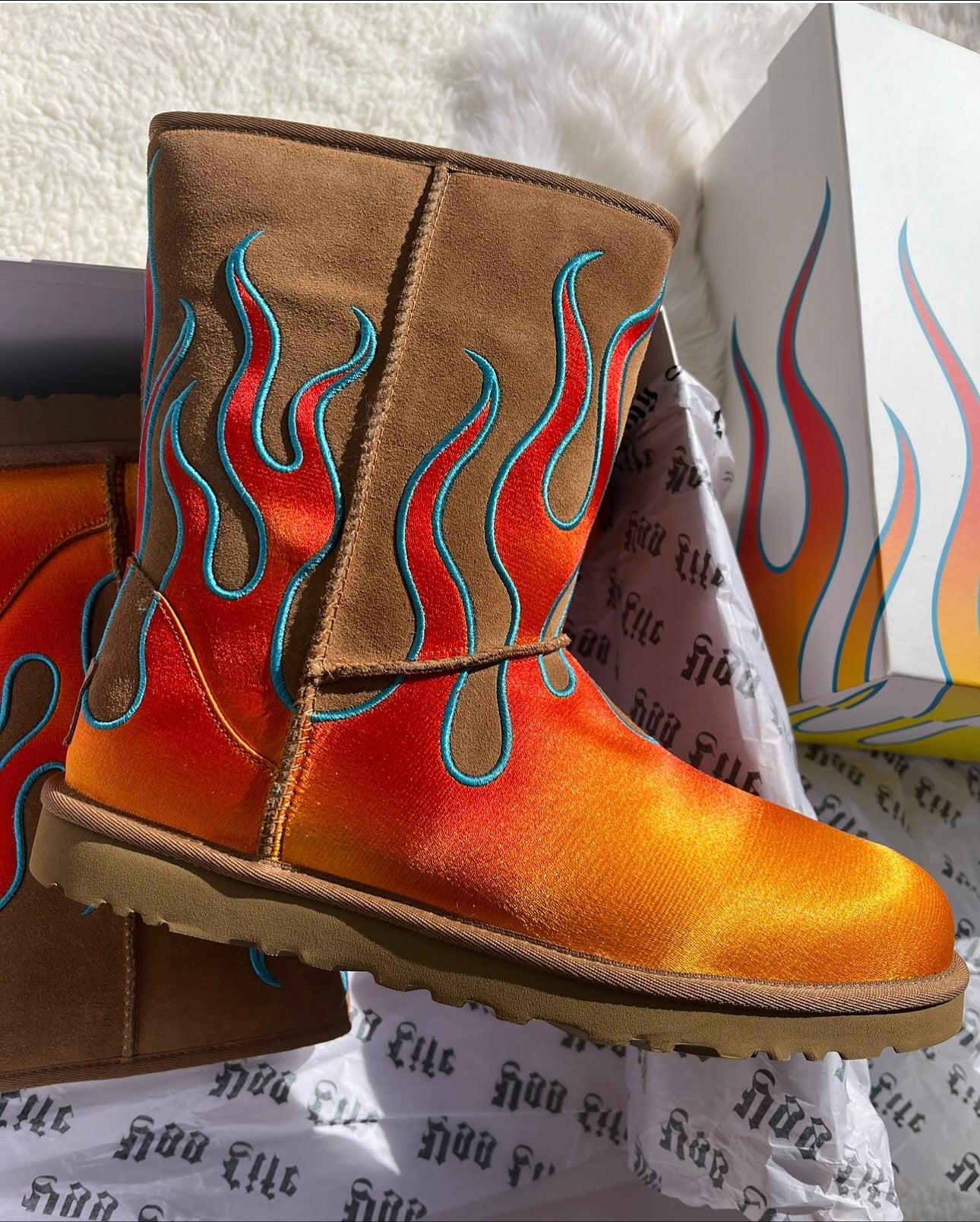 Flames Classic Short Boots