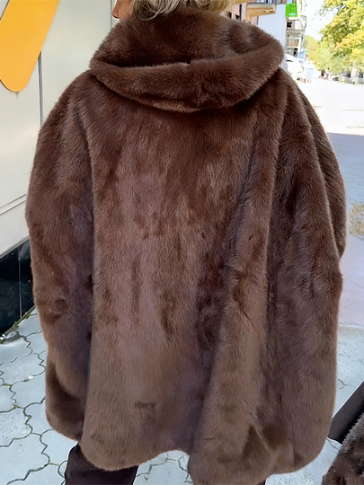 Long Sleeve Zipper Pocket Hooded Plush Coat