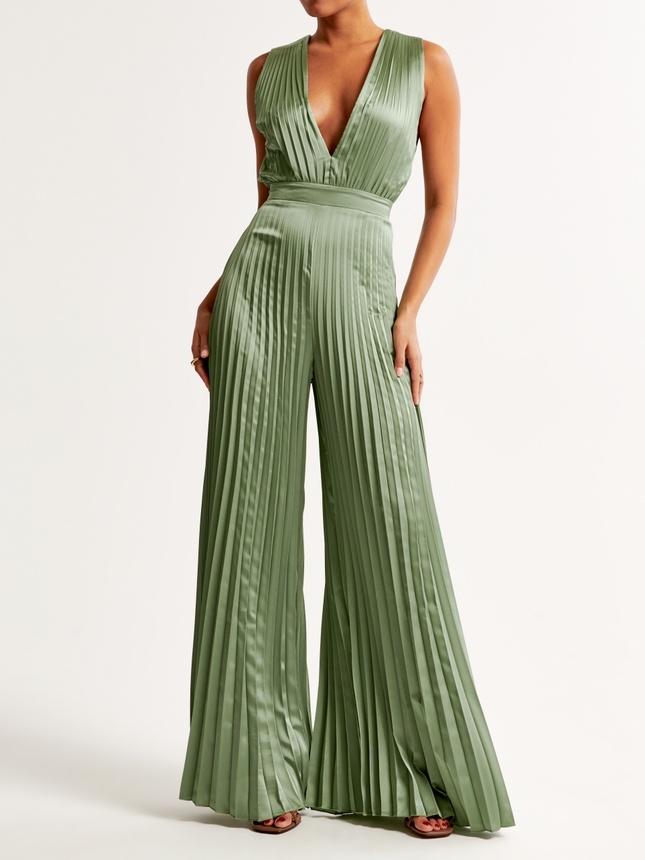 Sleeveless Waist Cutout Pleated Jumpsuit