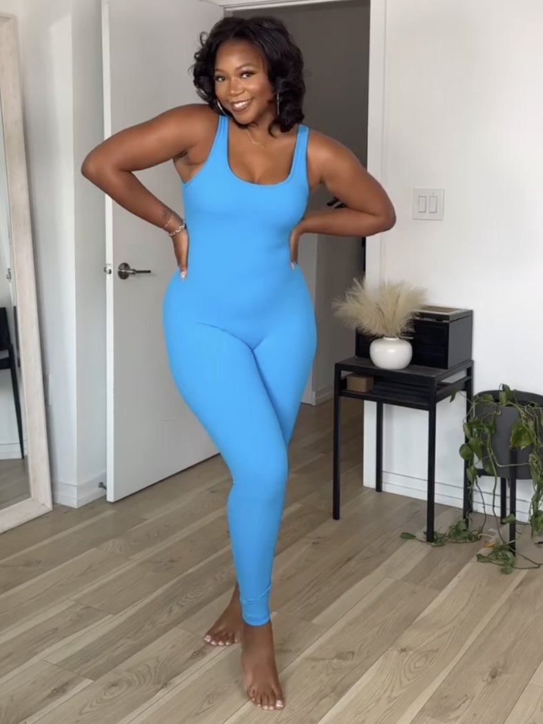 Sleeveless Sexy V Back Scrunch Butt Jumpsuits